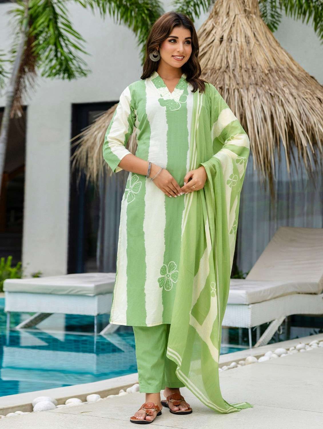 women printed three quarter sleeve kurta pant with dupatta set - 22140568 -  Standard Image - 3