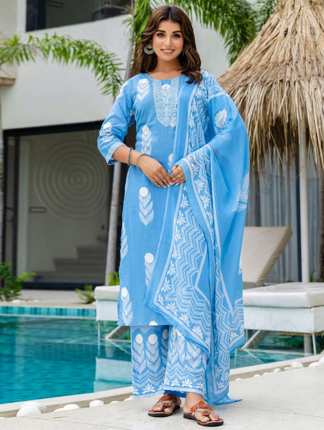 women printed three quarter sleeve kurta palazzo with dupatta set - 22140569 -  Standard Image - 3