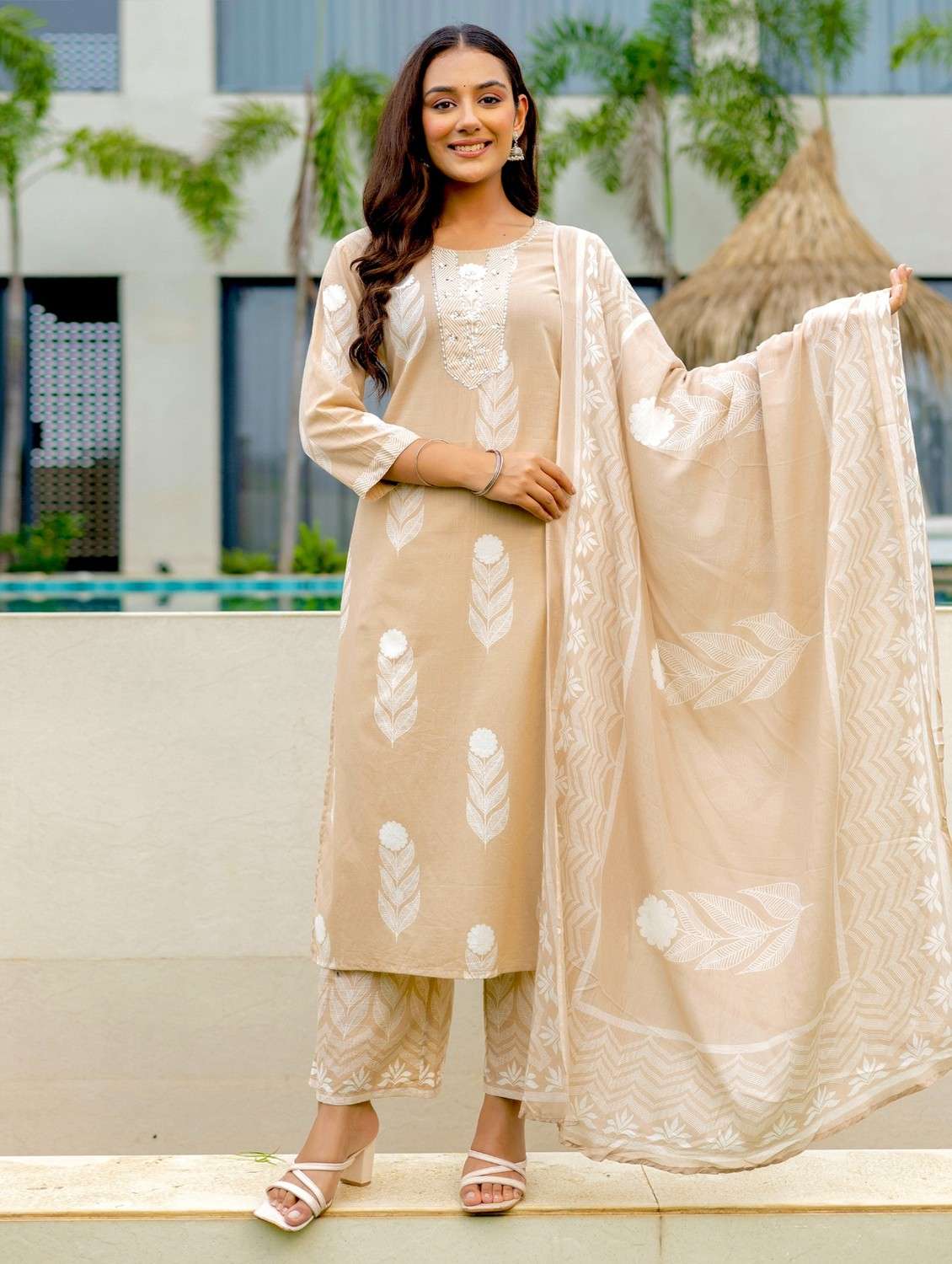 women printed three quarter sleeve kurta palazzo with dupatta set