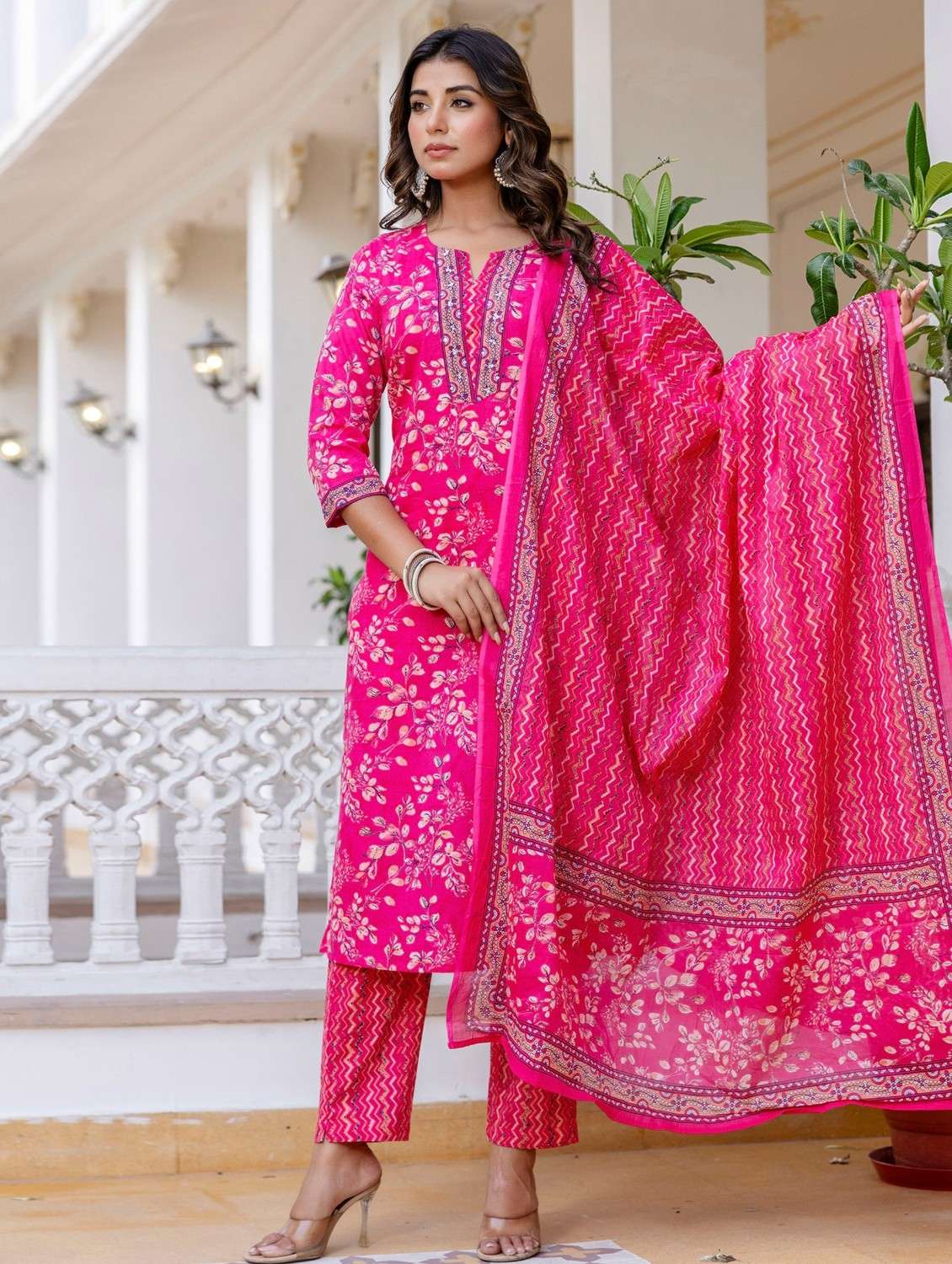 women floral printed three quarter sleeve kurta pant with dupatta set