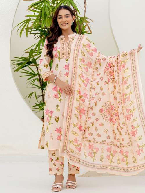 women floral printed three quarter sleeve kurta pant with dupatta set - 22140574 - Standard Image - 0