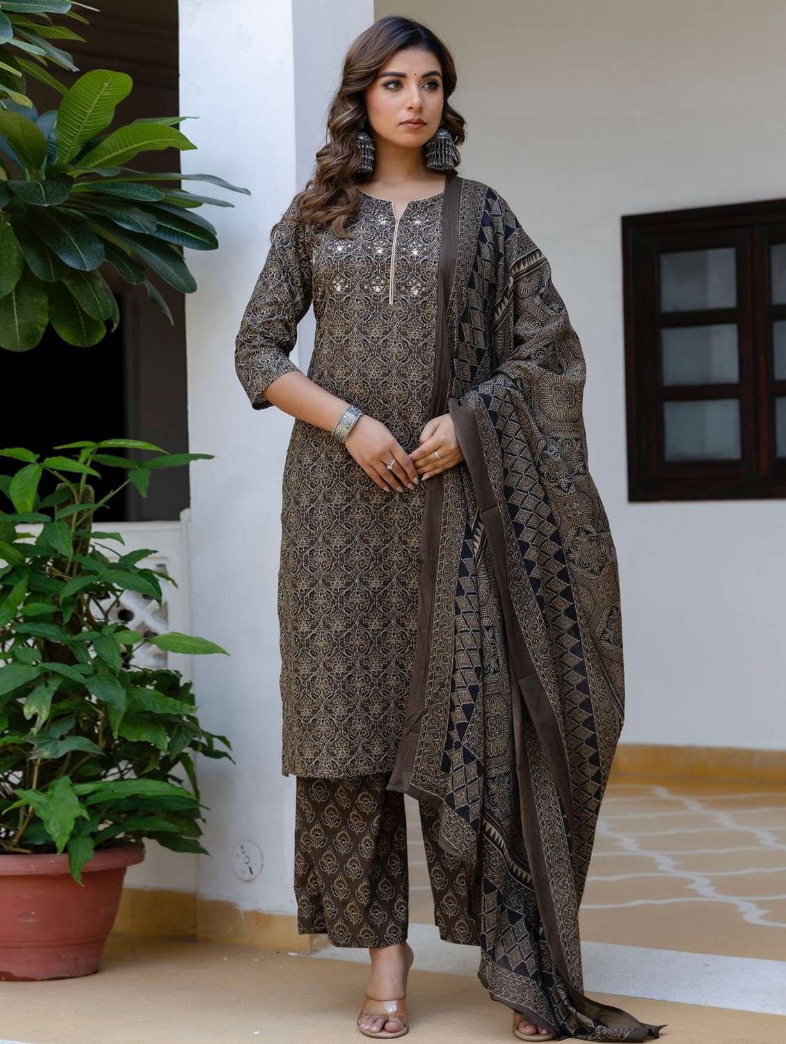 women printed three quarter sleeve kurta palazzo with dupatta set - 22140578 -  Standard Image - 3