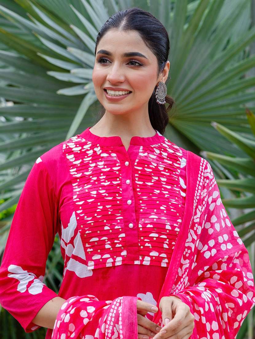 women printed three quarter sleeve kurta palazzo with dupatta set - 22140585 - Standard Image - 5