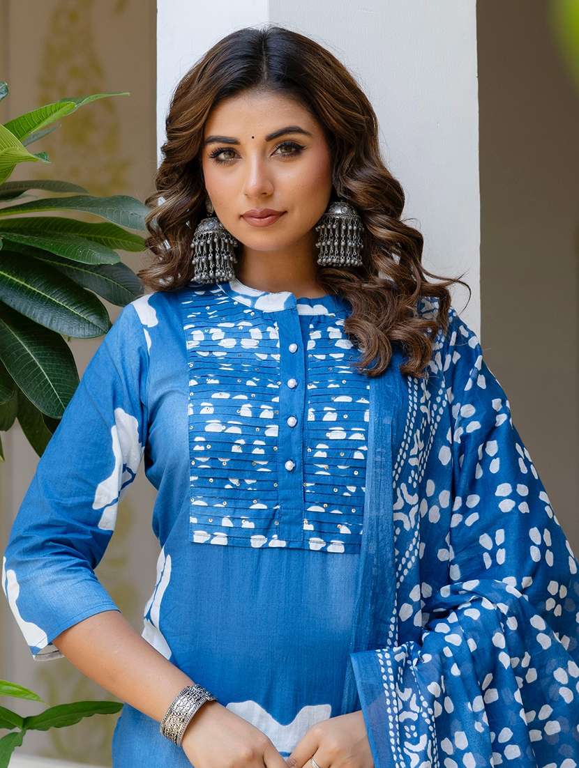 women printed three quarter sleeve kurta palazzo with dupatta set - 22140586 -  Standard Image - 5