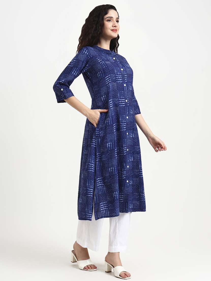 women printed three quarter sleeve a-line kurta - 22140764 - Standard Image - 3