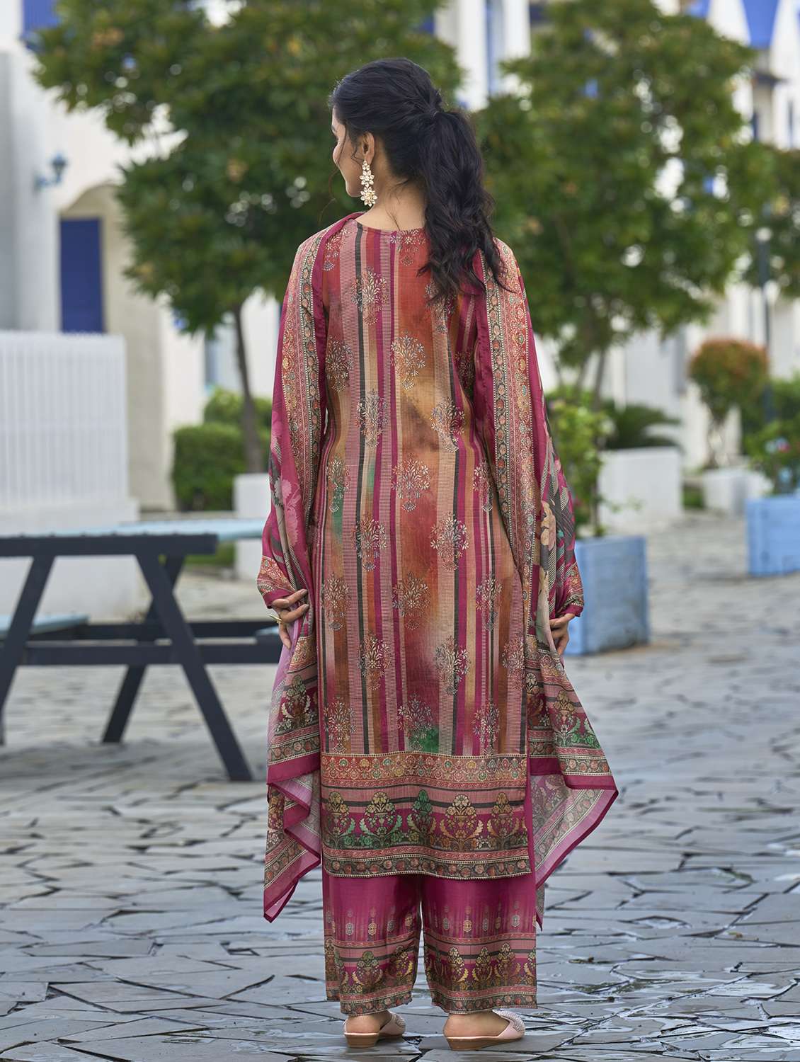 women printed three quarter sleeve kurta pant with dupatta set - 22140796 -  Standard Image - 3