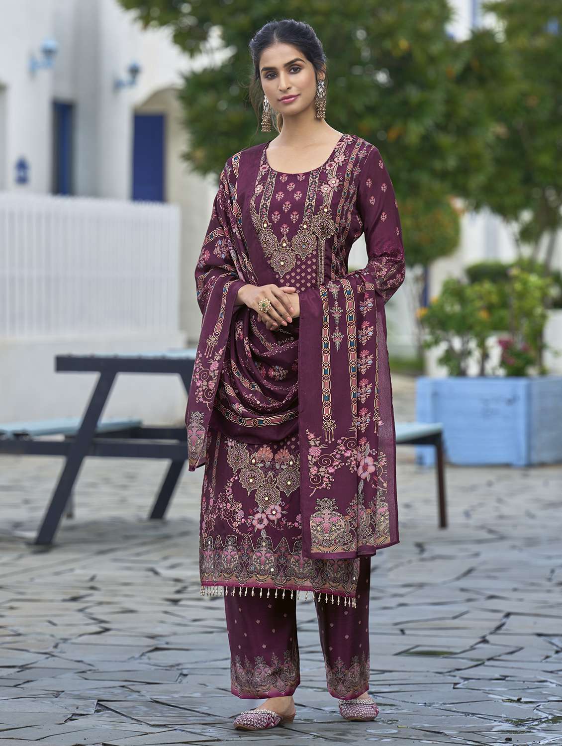 women printed three quarter sleeve kurta palazzo with dupatta set