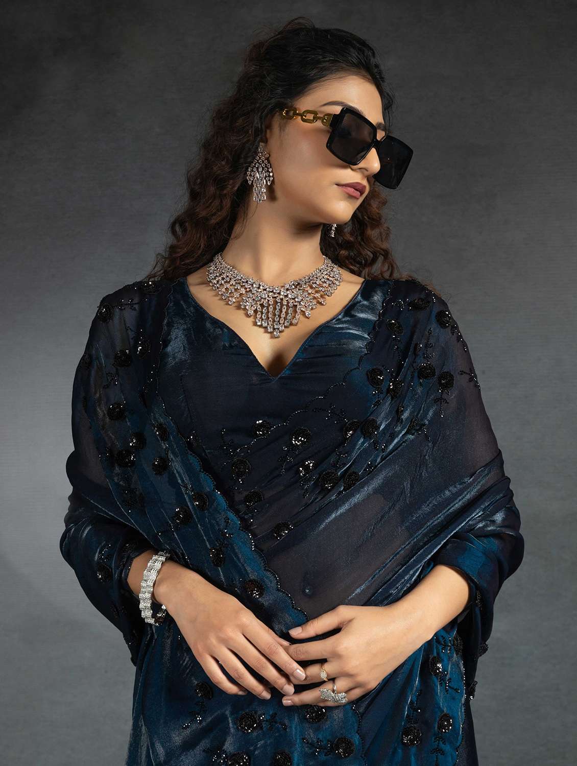 women solid with work embellished saree with blouse - 22141104 - Standard Image - 3