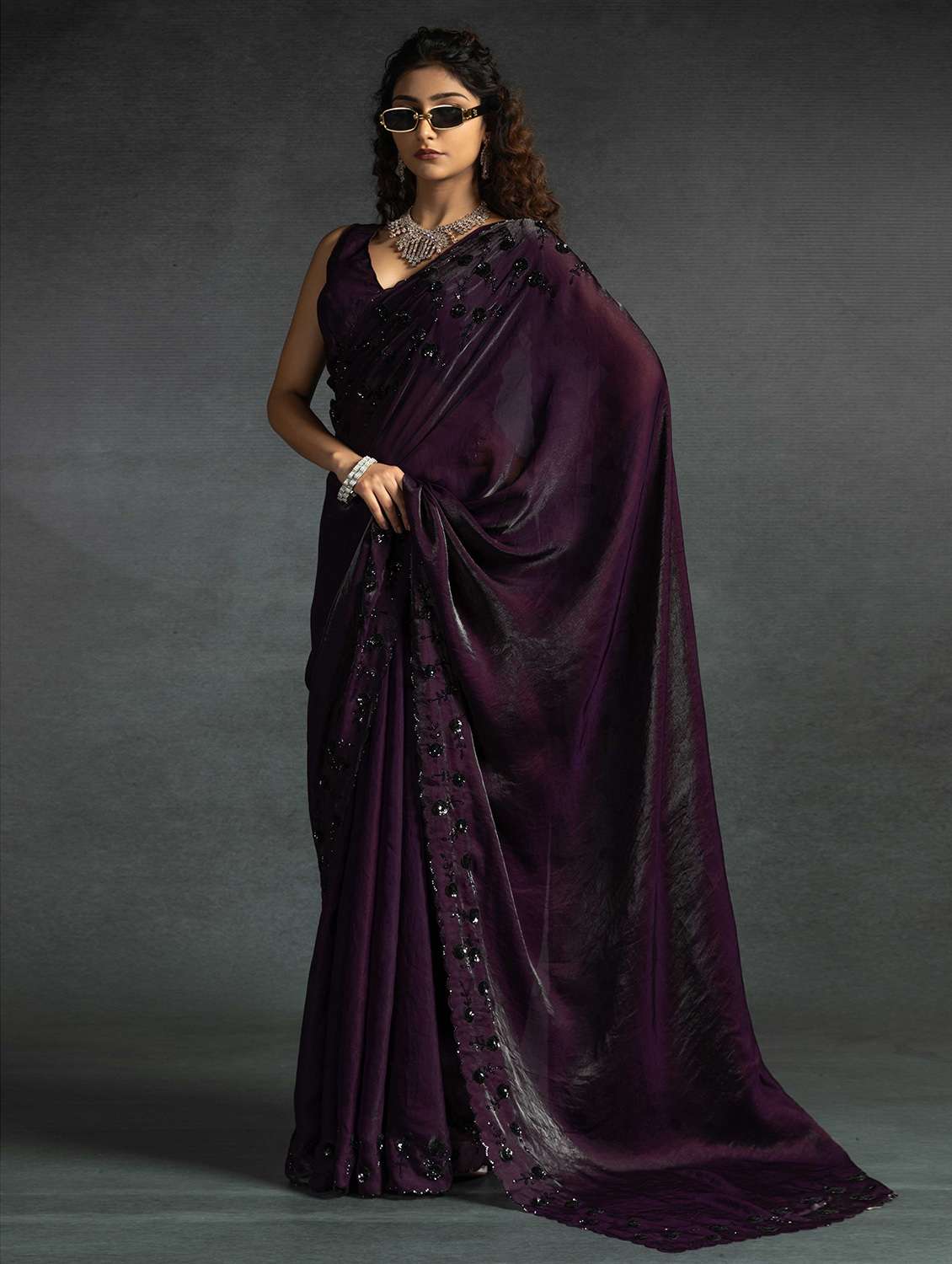 women solid with work embellished saree with blouse