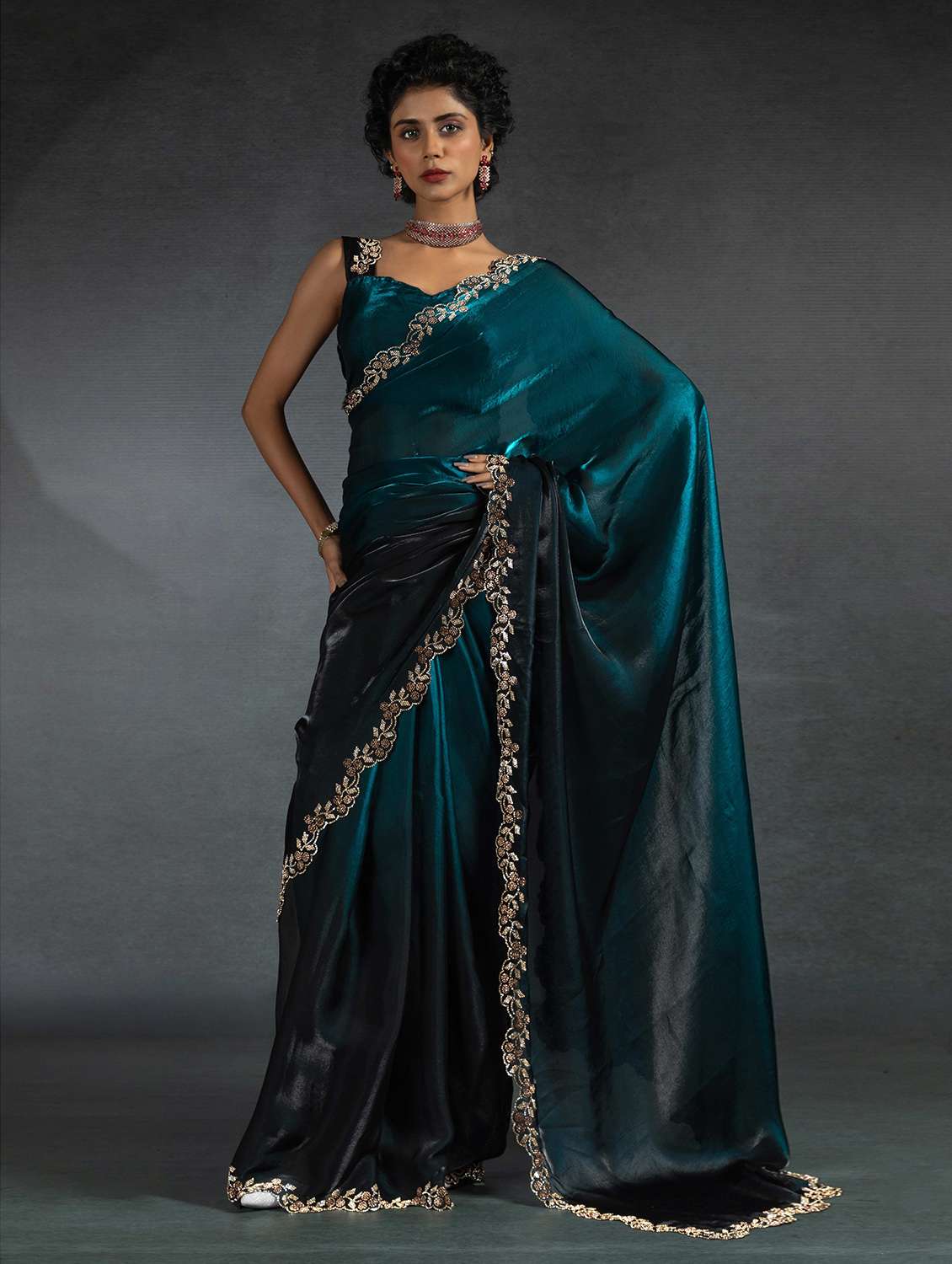 women solid with embellished bordered saree with blouse - 22141130 -  Zoom Image - 0