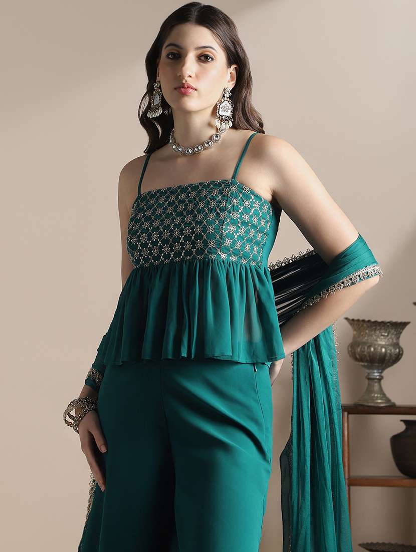 women solid with work sleeveless fusion set - 22141346 -  Standard Image - 3