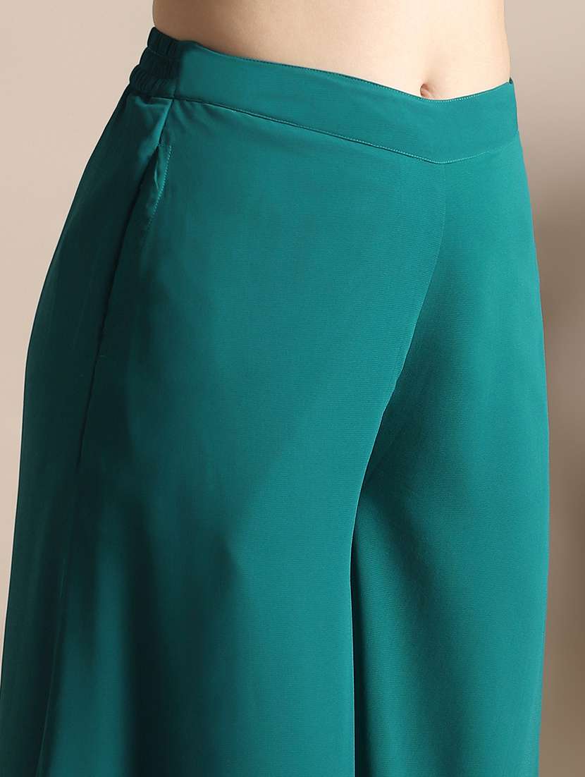 women solid with work sleeveless fusion set - 22141346 -  Standard Image - 5