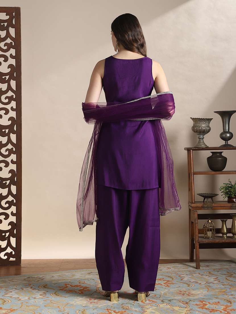 globus women purple zari embroidered v-neck sleeveless a-line kurti with wide leg pants & tapping dupatta festive set - 22141396 -  Standard Image - 3
