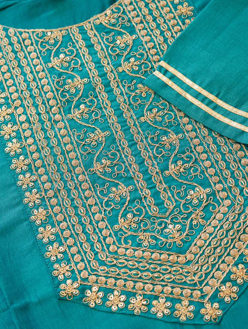 women solid with work three quarter sleeve straight kurta - 22141614 - Standard Image - 5