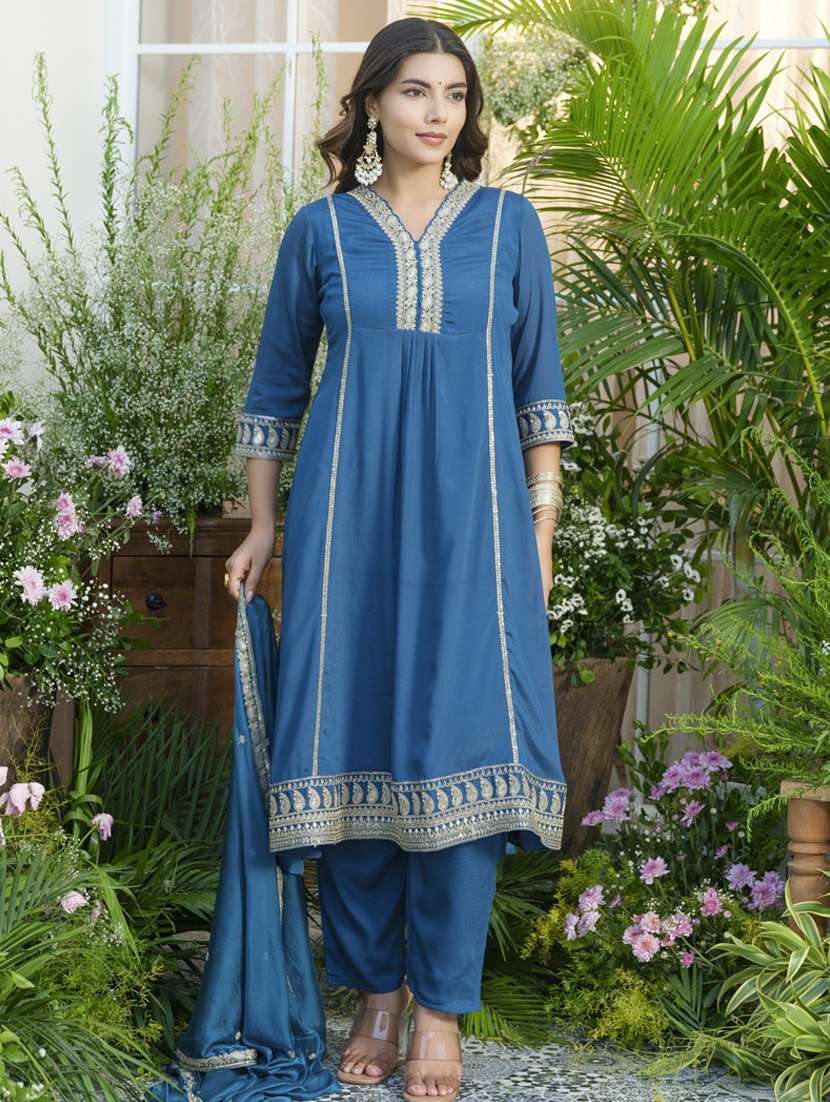 women embroidered three quarter sleeve kurta pant with dupatta set - 22141650 - Zoom Image - 0
