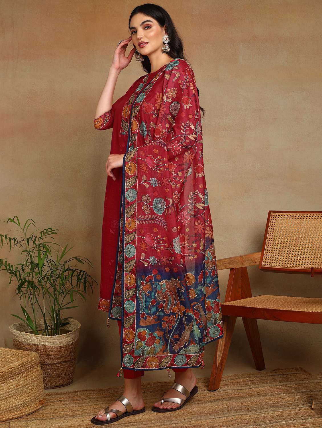 women floral three quarter sleeve kurta pant with dupatta set - 22141662 - Standard Image - 3
