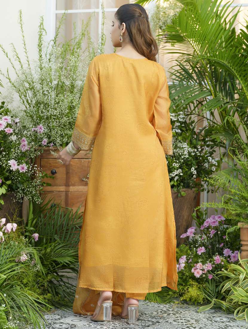 women embroidered three quarter sleeve kurta pant with dupatta set - 22141678 -  Standard Image - 3