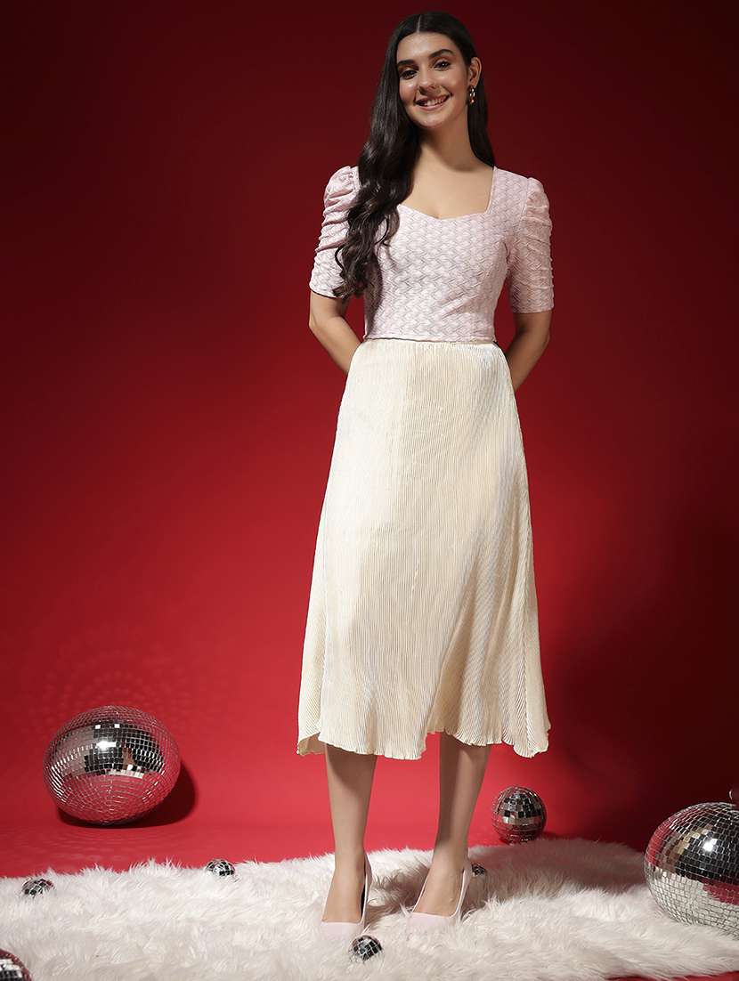 women self design short sleeve crop top - 22141683 -  Standard Image - 5