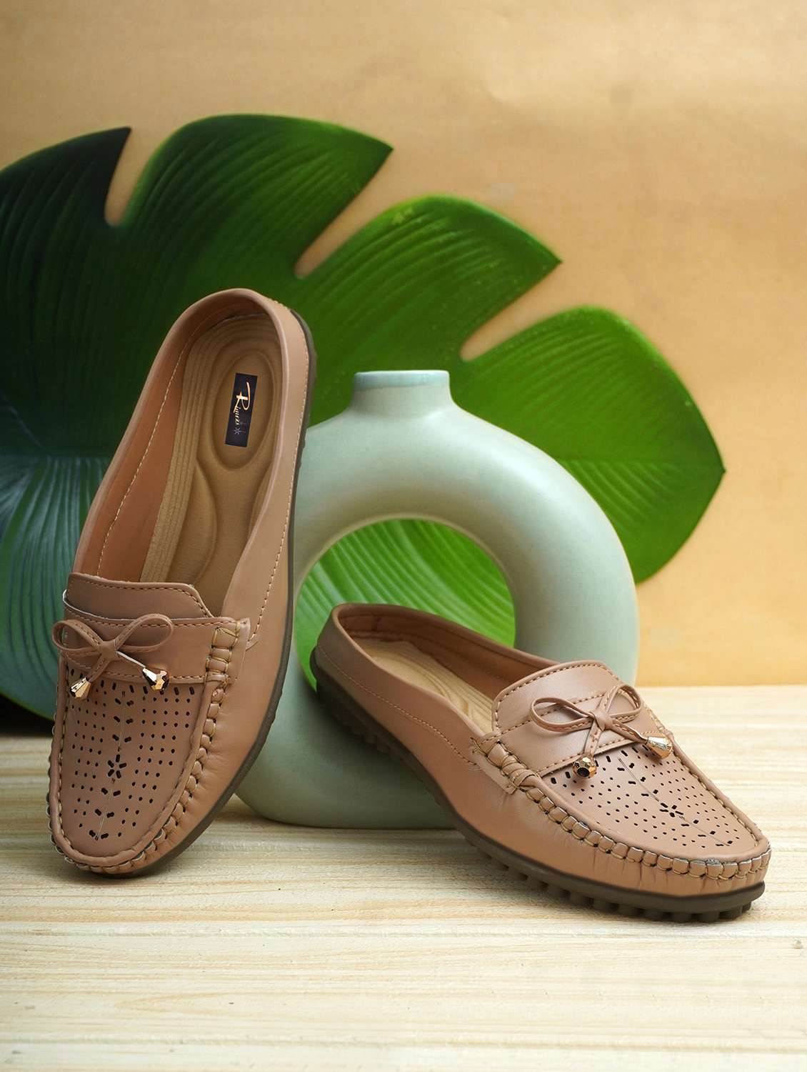 women solid slip on mules