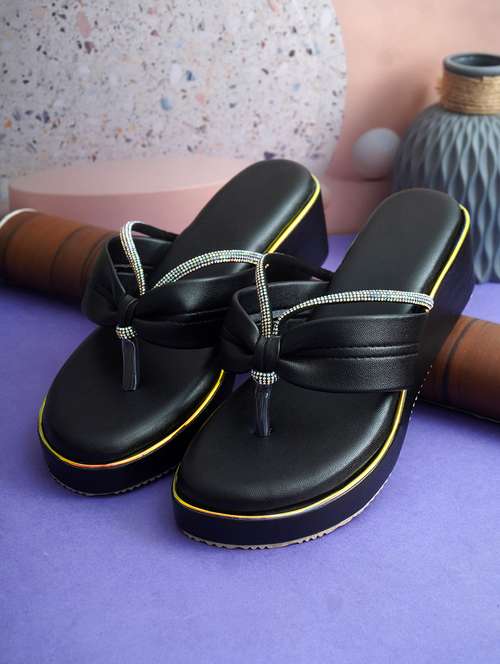 women solid slip on wedge - 22142034 - Standard Image - 0