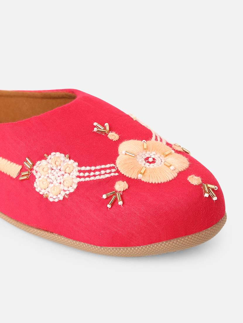 women embroidered slip on jutis - 22142193 -  Standard Image - 3
