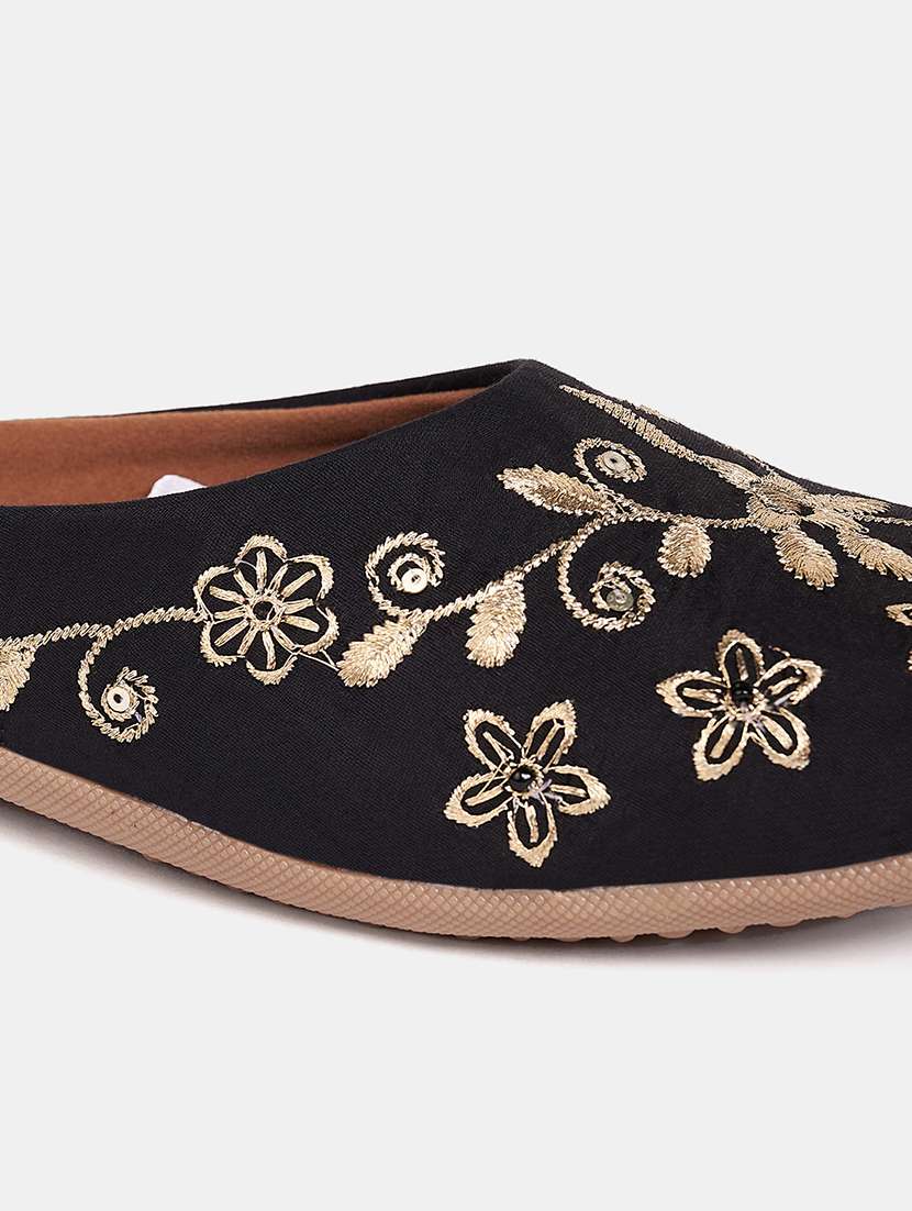 women embroidered slip on jutis - 22142199 -  Standard Image - 5