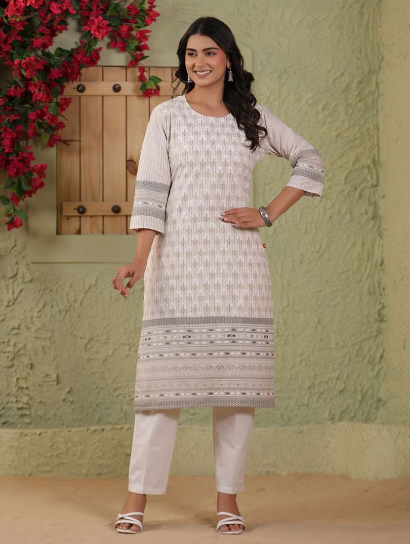 women floral printed three quarter sleeve straight kurta