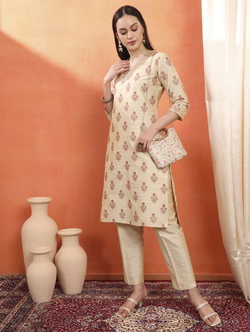 women floral printed three quarter sleeve straight kurta - 22142246 -  Standard Image - 3