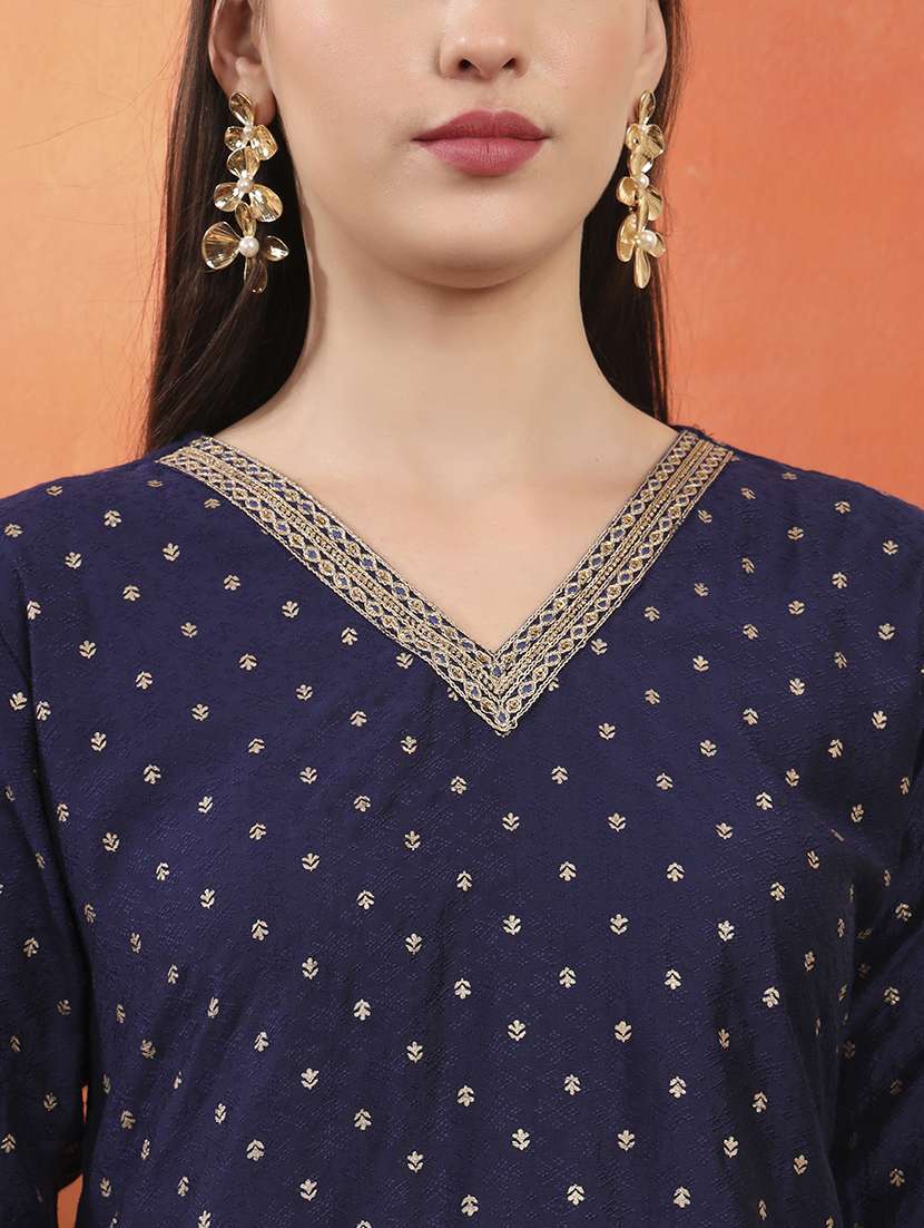 women self design three quarter sleeve straight kurta - 22142249 -  Standard Image - 5