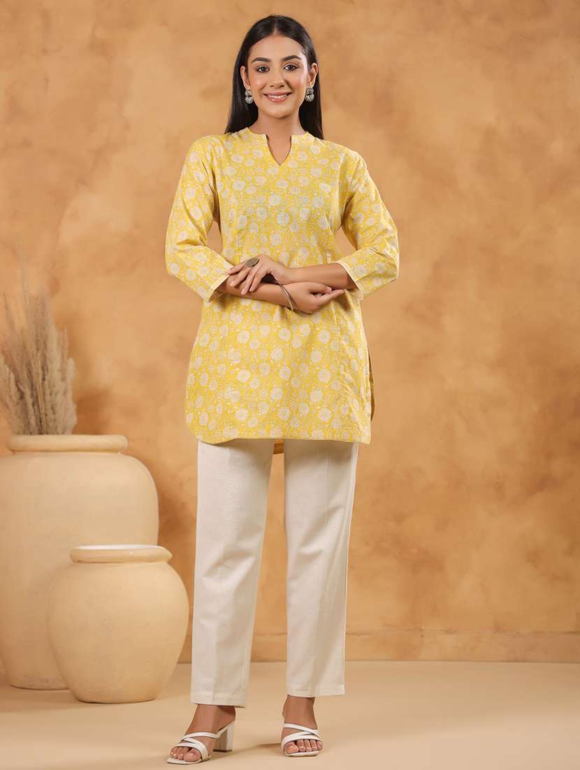 women floral printed three quarter sleeve straight kurti - 22142261 -  Standard Image - 3