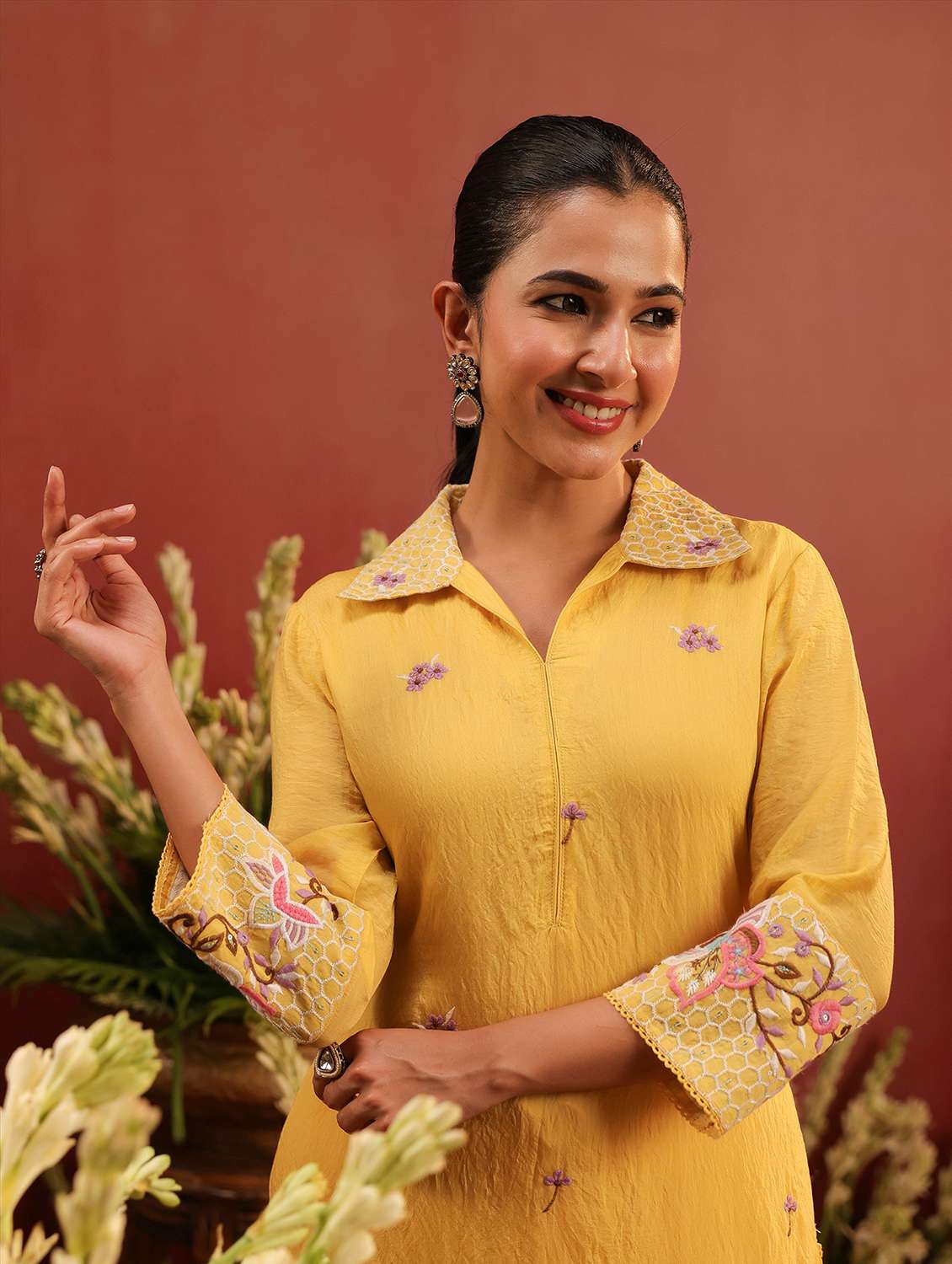 women embroidered three quarter sleeve kurta pant set - 22142267 - Standard Image - 3