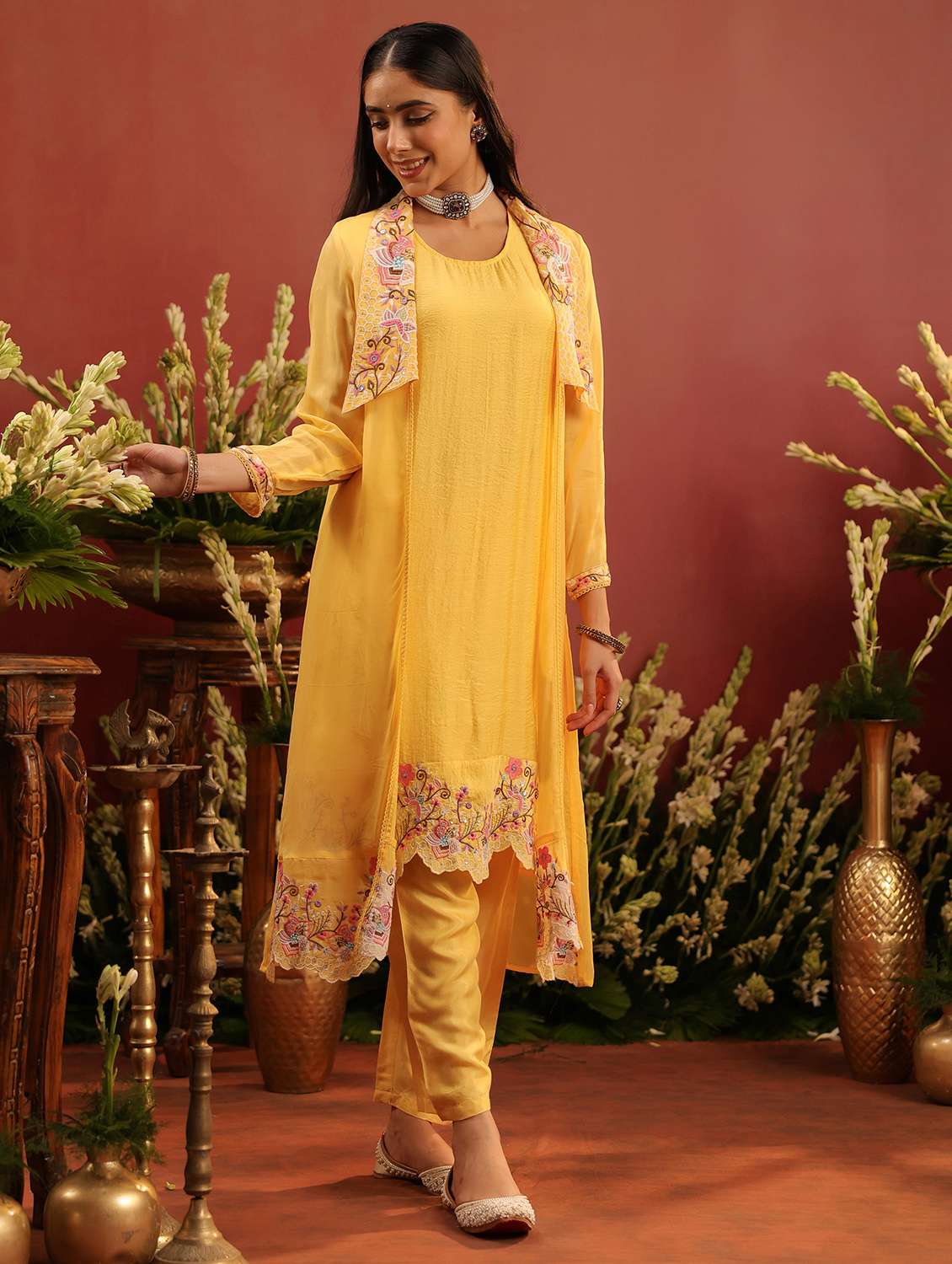 women solid with work long sleeve kurta pant set