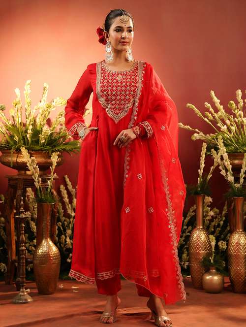 women embroidered long sleeve kurta pant with dupatta set - 22142287 -  Standard Image - 0