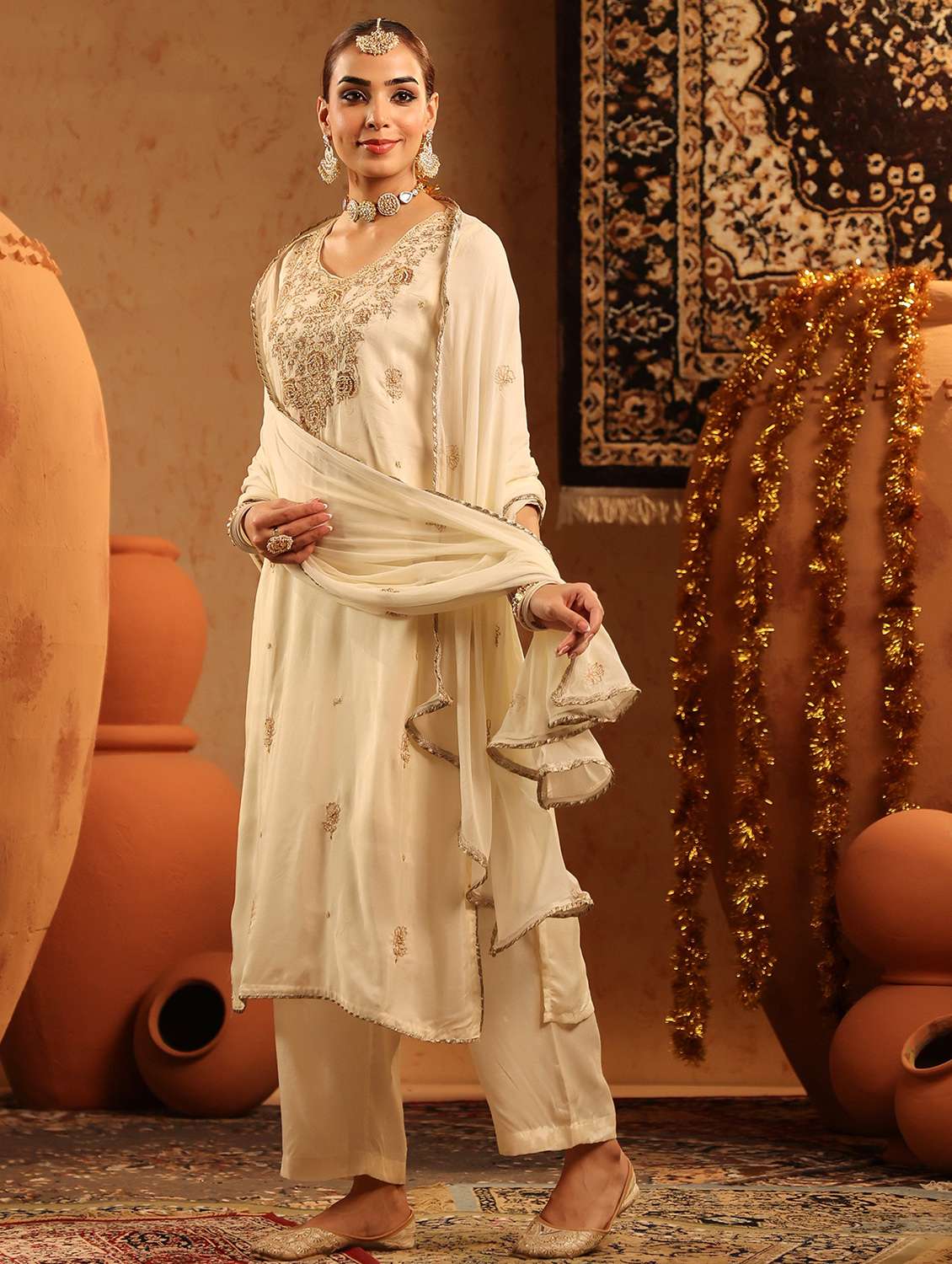 women embroidered three quarter sleeve kurta pant with dupatta set - 22142288 -  Standard Image - 3