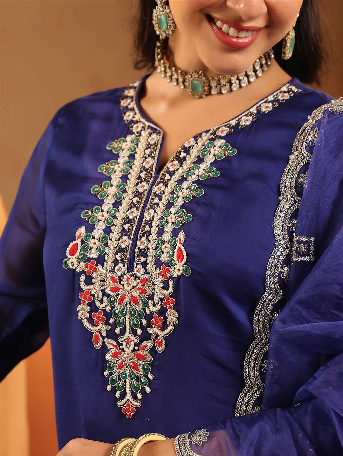 women embroidered three quarter sleeve kurta pant with dupatta set - 22142294 -  Standard Image - 5