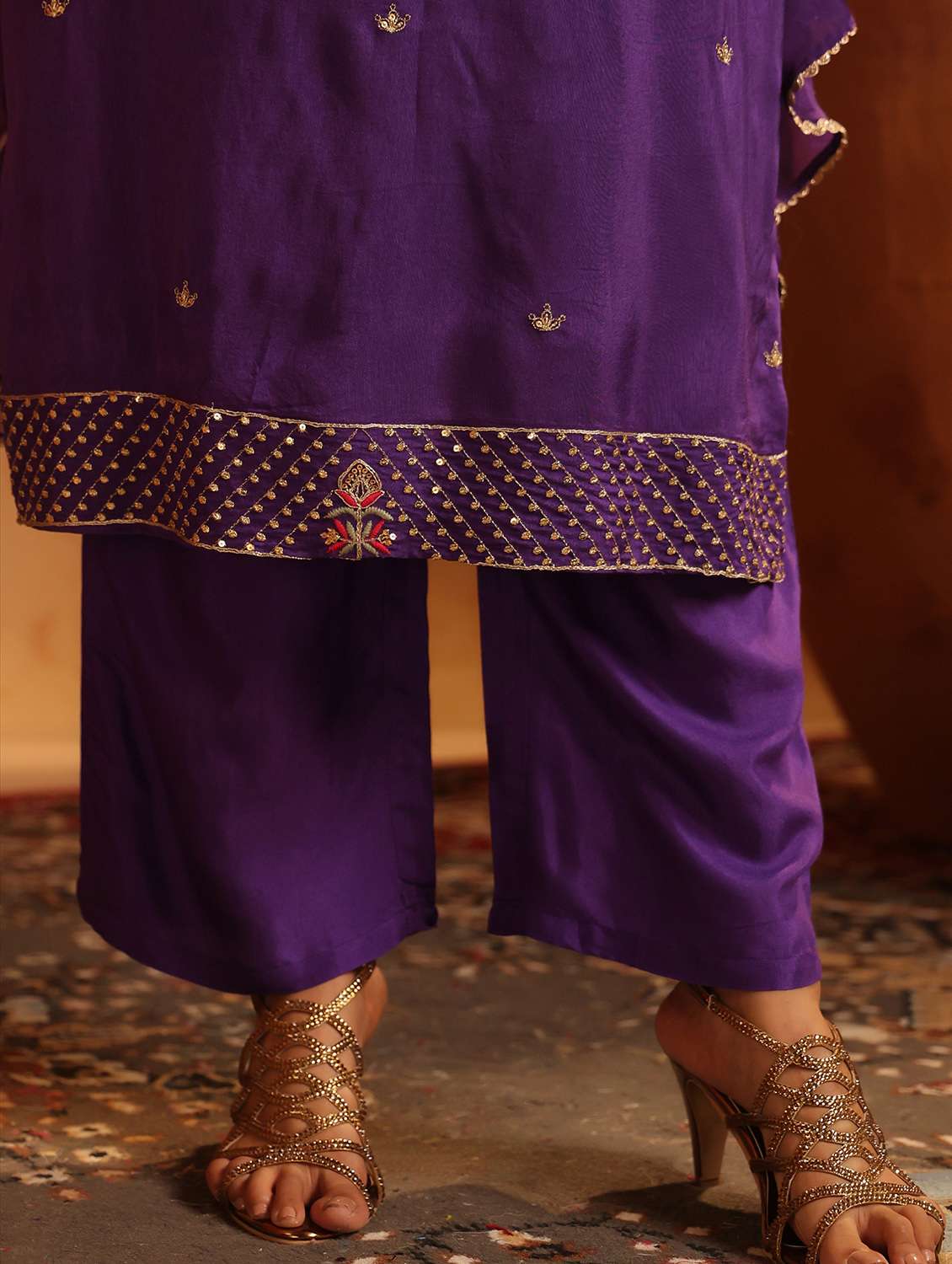 women embroidered three quarter sleeve kurta pant with dupatta set - 22142322 -  Standard Image - 5