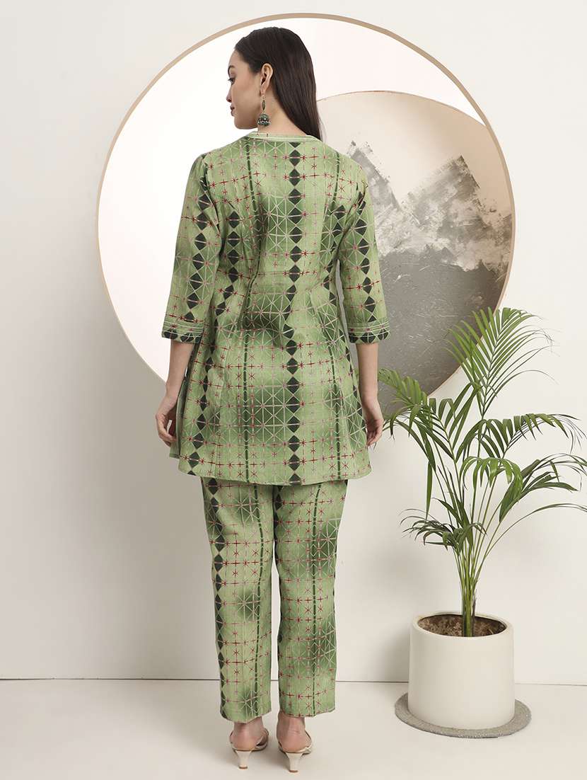 women printed three quarter sleeve ethnic co-ord set - 22142376 - Standard Image - 3