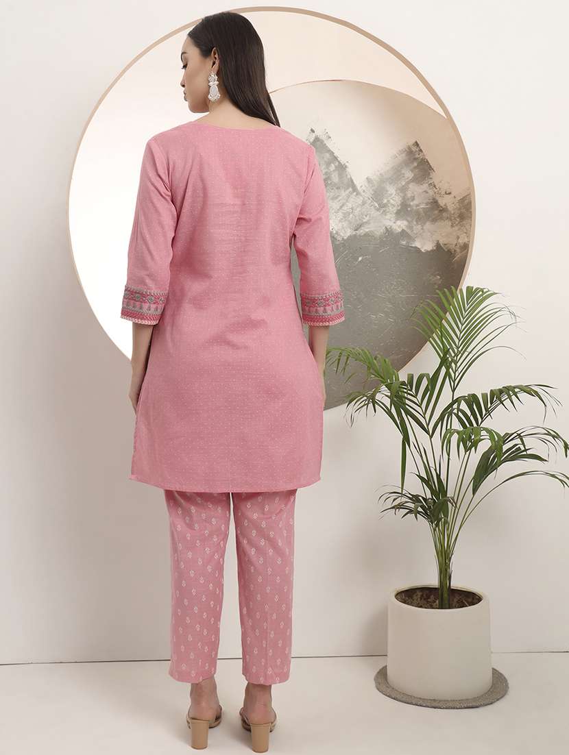 women floral printed three quarter sleeve kurta pant set - 22142380 -  Standard Image - 3