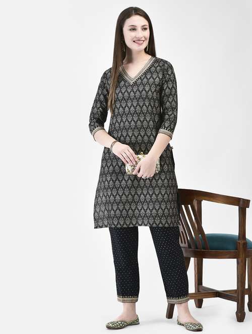 women printed three quarter sleeve kurta pant set - 22142387 -  Standard Image - 0