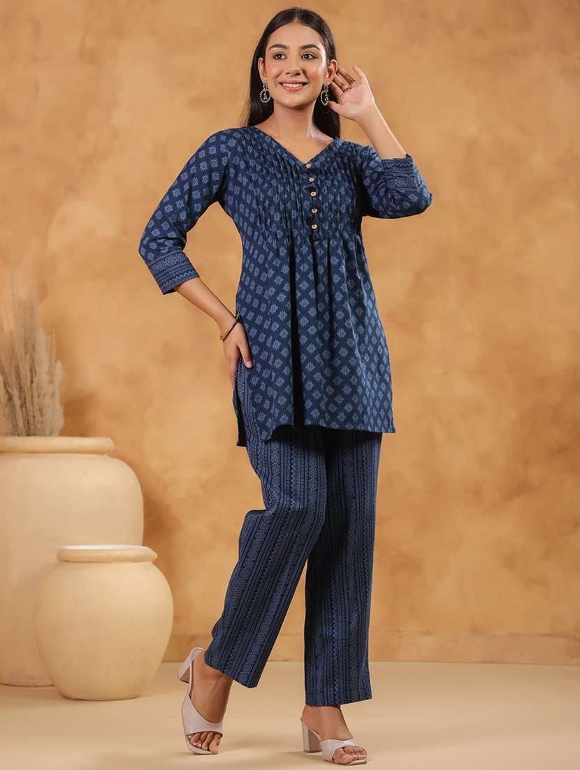 women printed three quarter sleeve ethnic co-ord set - 22142417 -  Standard Image - 3