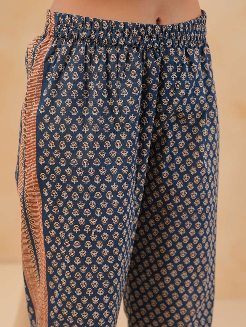 women printed three quarter sleeve kurta pant set - 22142627 -  Standard Image - 5