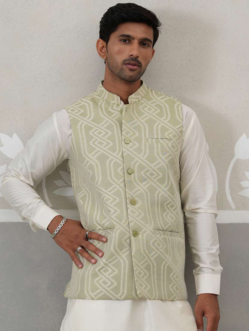 men embroidered mandarin neck nehru jacket