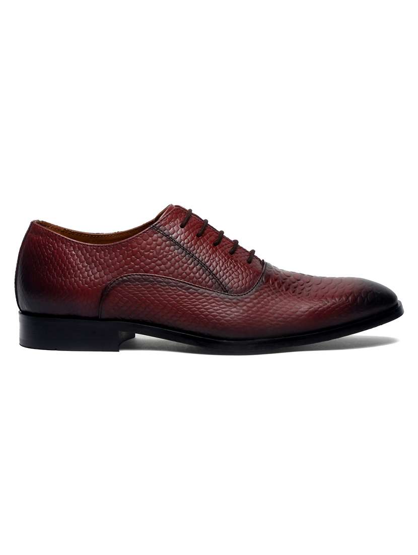 men red lace-up oxford - 22142968 -  Standard Image - 3