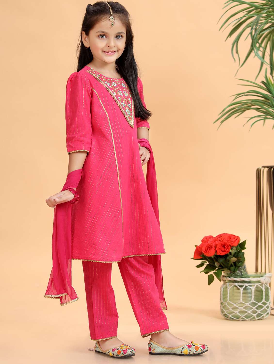 girls embroidered kurta and pant with dupatta  - 22143110 -  Standard Image - 3