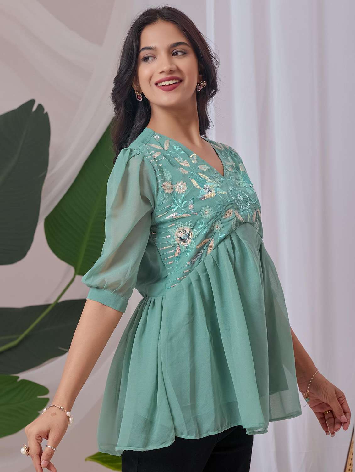 women embroidered puff sleeve a line top