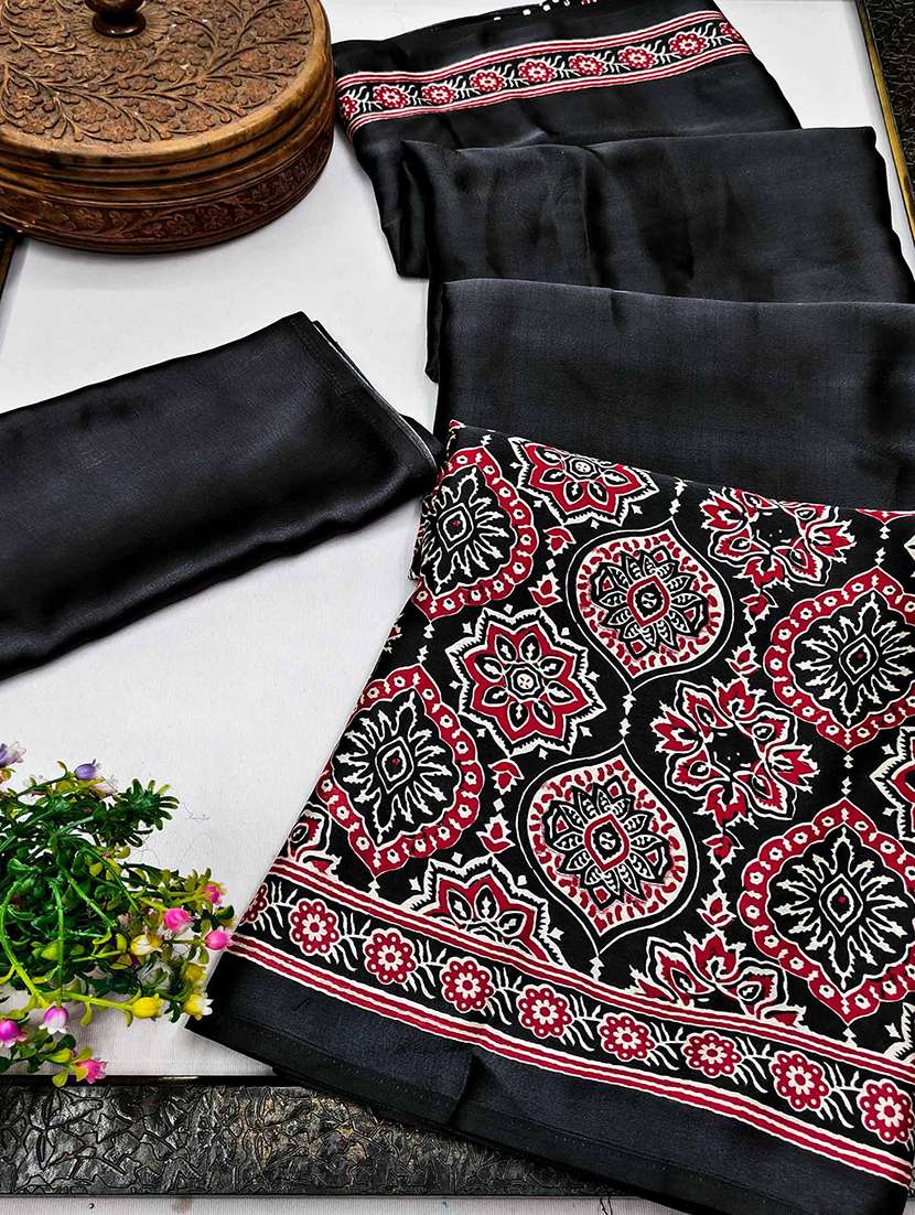 women printed casual wear saree with blouse - 22143627 -  Standard Image - 5