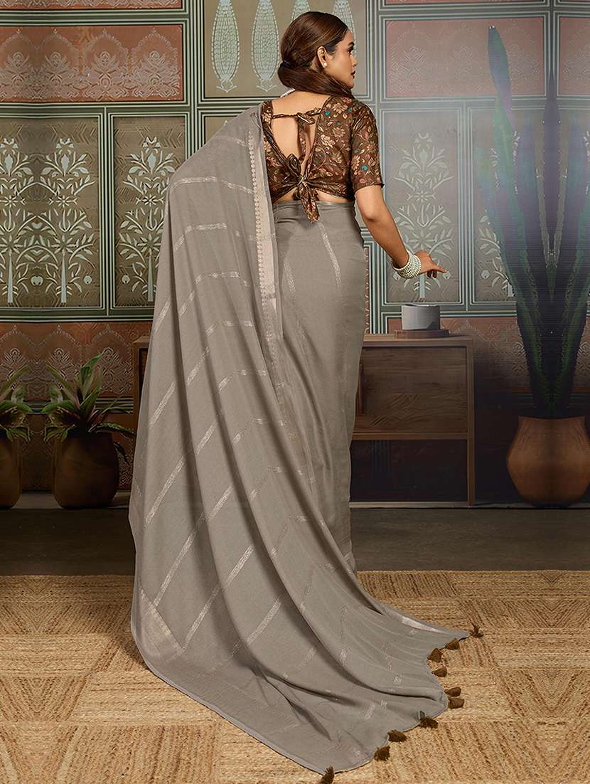 women striped bordered saree with blouse - 22143642 -  Standard Image - 3