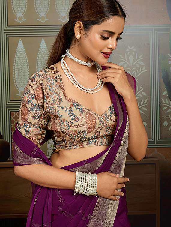 women striped bordered saree with blouse - 22143643 -  Standard Image - 3