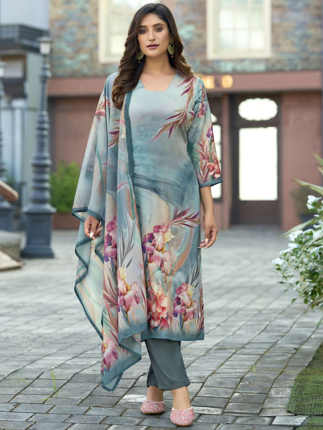 women floral printed three quarter sleeve kurta pant with dupatta set