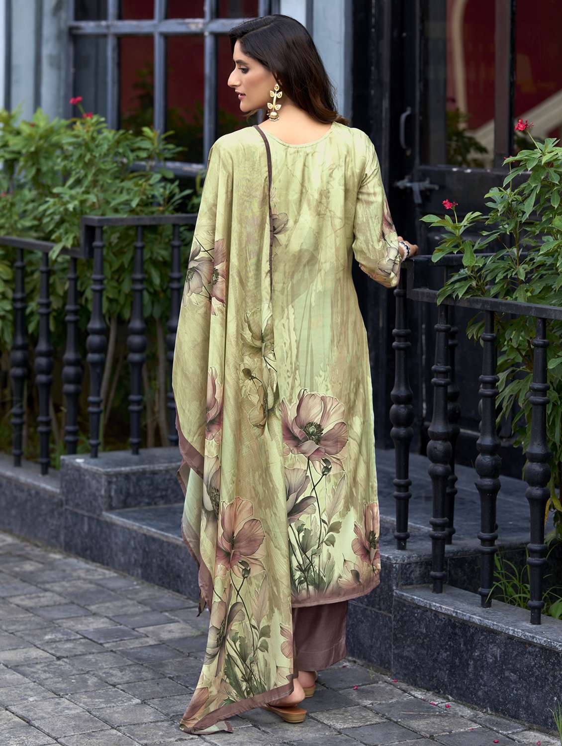 women floral printed three quarter sleeve kurta pant with dupatta set - 22143778 -  Standard Image - 3